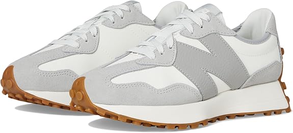 New Balance Women's 327 Sneakers Size: 8.5