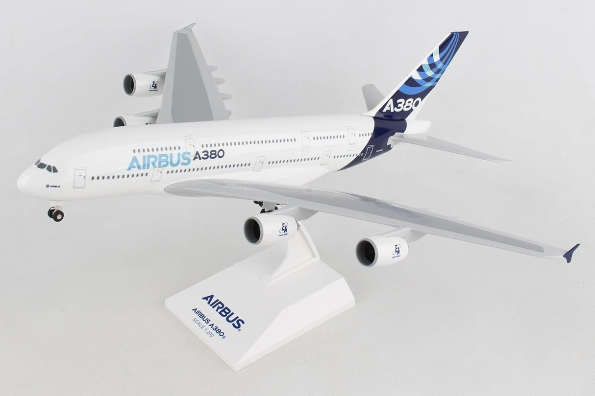 Daron Skymarks Airbus A380-800 H/C with Gear, 1/200-Scale,White Ages 14+