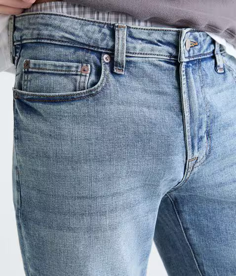 *Aeropostale Straight Premium Air Jean, Medium Wash, Mens 29x32