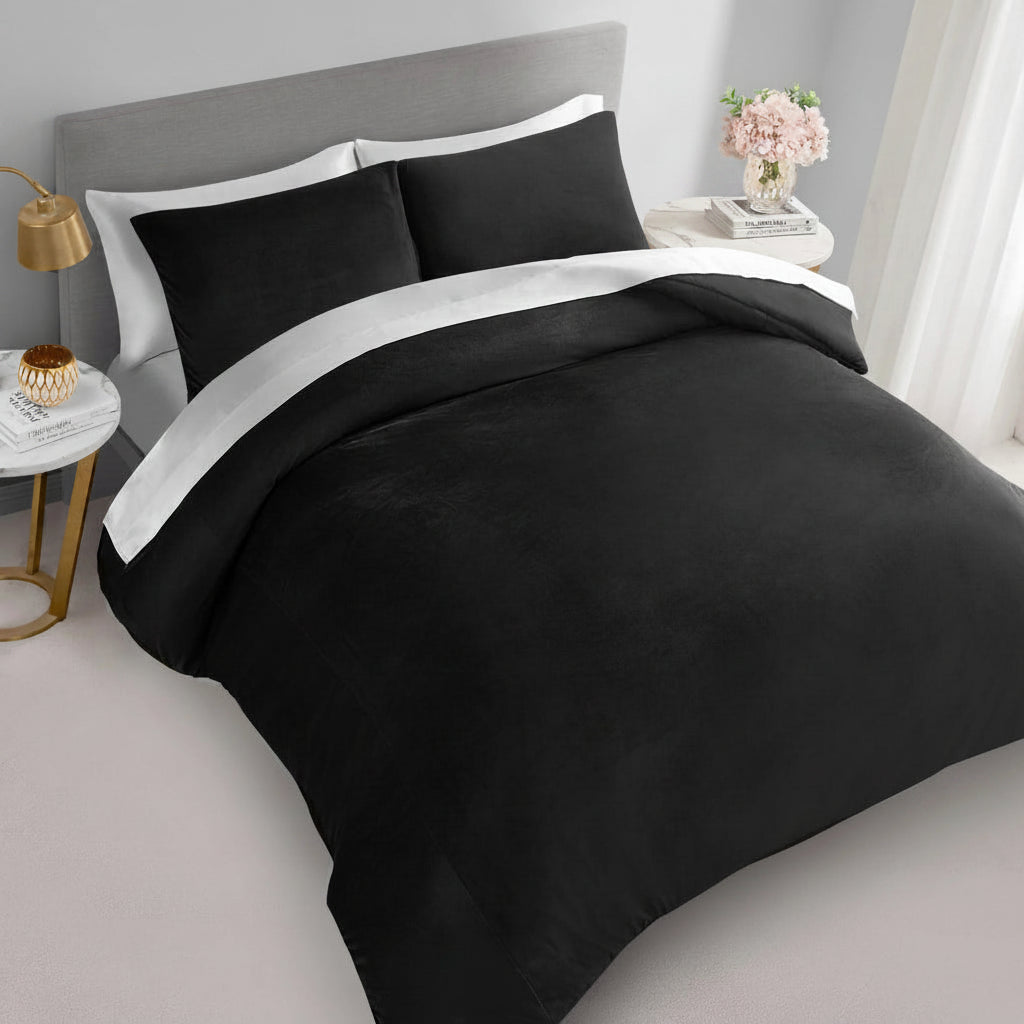 JUICY COUTURE Solid Velour 3pc Comforter Set - Black - Full/QUEEN