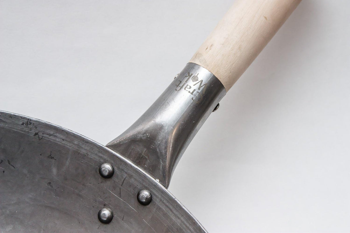 *Craft Wok Hand Hammered 14in Flat Bottom, Carbon Steel Wok with Wooden Handle, 731W316