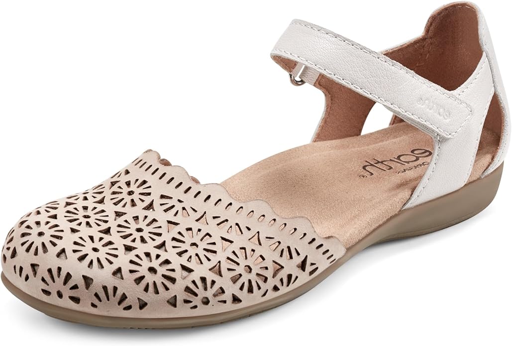 Earth Braly Leather Adjustable Perforated Fisherman Sandals 7M Ivory