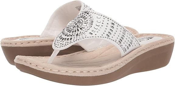 Cliffs by White Mountain Women's Cushioned Cienna Thong Sandal Size: 6