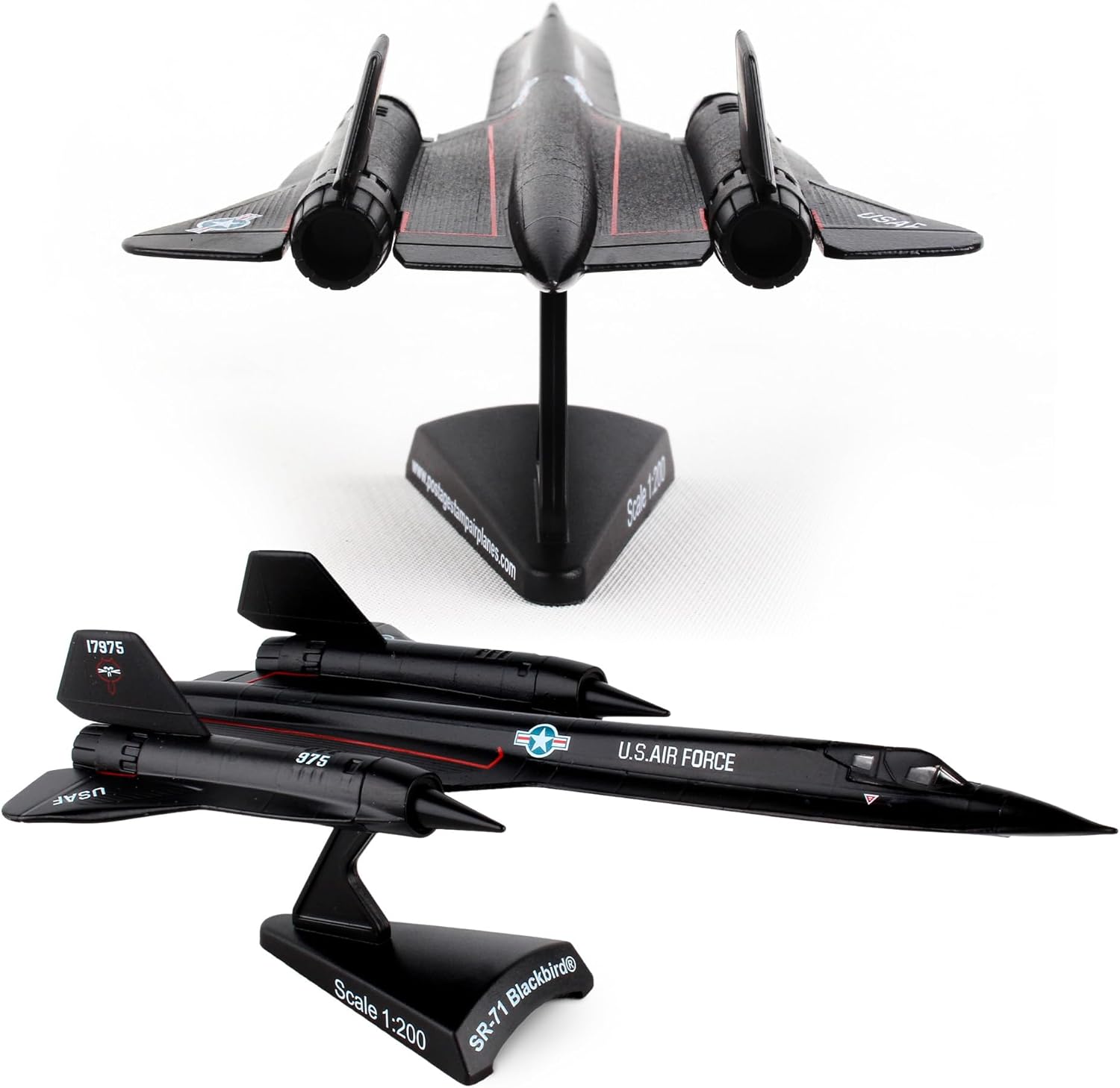 Daron Postage Stamp USAF SR-71 Blackbird Die-Cast Metal Model – 1:200 Scale