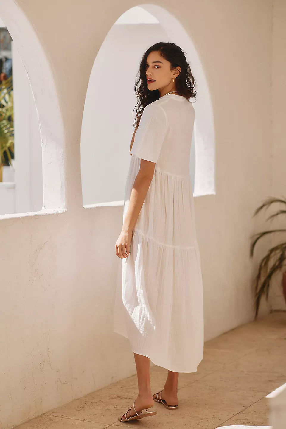 The Kallie Flowy Maxi Dress by Celandine - Ivory - Small
