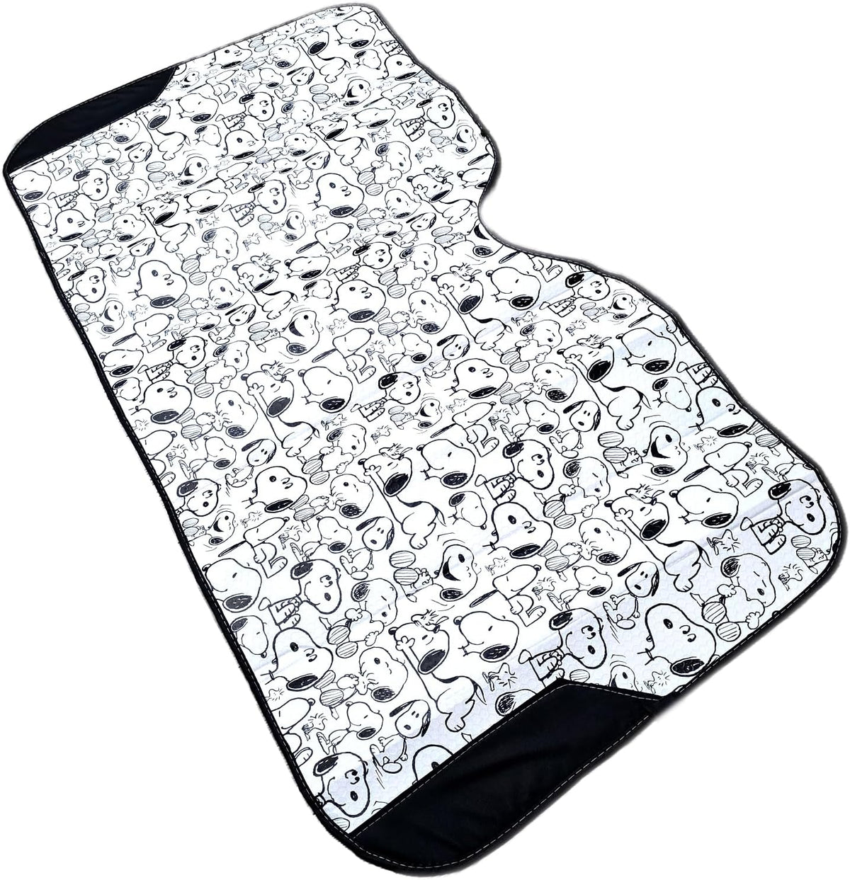 Peanuts Snoopy Windshield Sunshade, 58x27.5 in