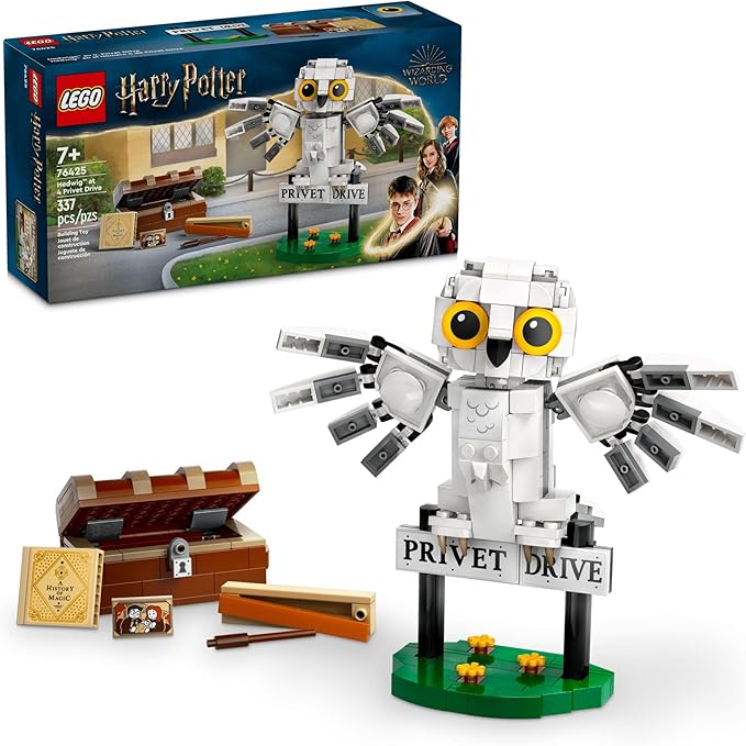 LEGO Harry Potter Hedwig at 4 Privet Drive, Buildable Fantasy Toy with a Harry Potter Owl Figure, Harry Potter Toy for Independent Play, Harry Potter Gift Idea for Girls, Boys and Kids Ages 7+, 76425