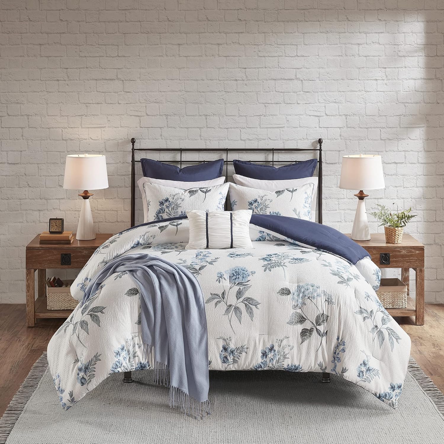 Madison Park (King / Cali King) 7-Piece Printed Seersucker Comforter Set with Throw Blanket - Zennia Blue