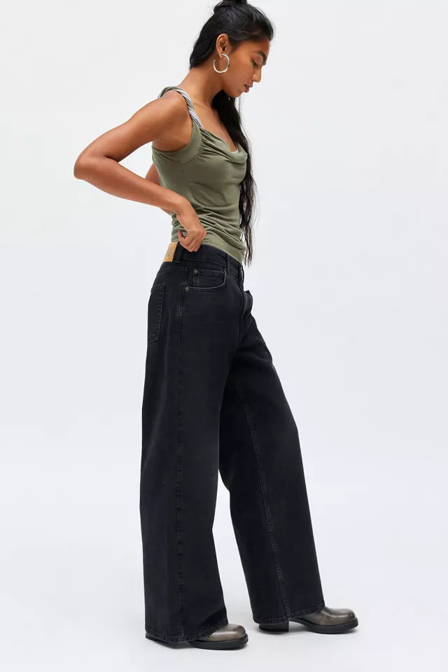 URBAN OUTFITTERS | Women's BDG | OZZY Loose Jean in Black | 28