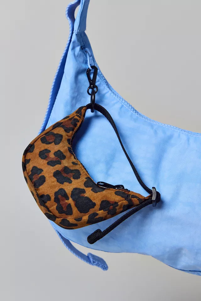 URBAN OUTFITTERS | BAGGU Crescent Bag Charm | Leopard