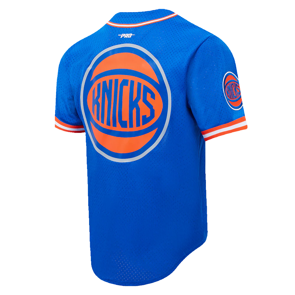 NBA NEW YORK KNICKS SCRIPT TAIL MEN'S MESH BUTTON DOWN SHIRT SIZE: MED