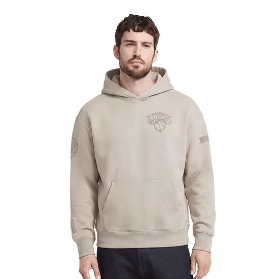 NBA NEW YORK KNICKS NEUTRAL MEN'S DROP SHOULDER FLEECE PULLOVER HOODIE - M