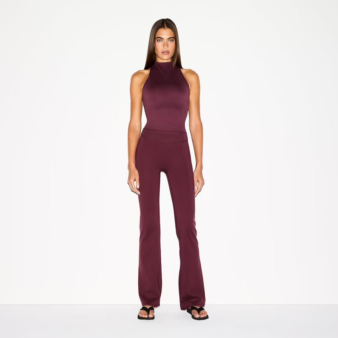 NikeSkims SLIM FLARE LEGGING Size L