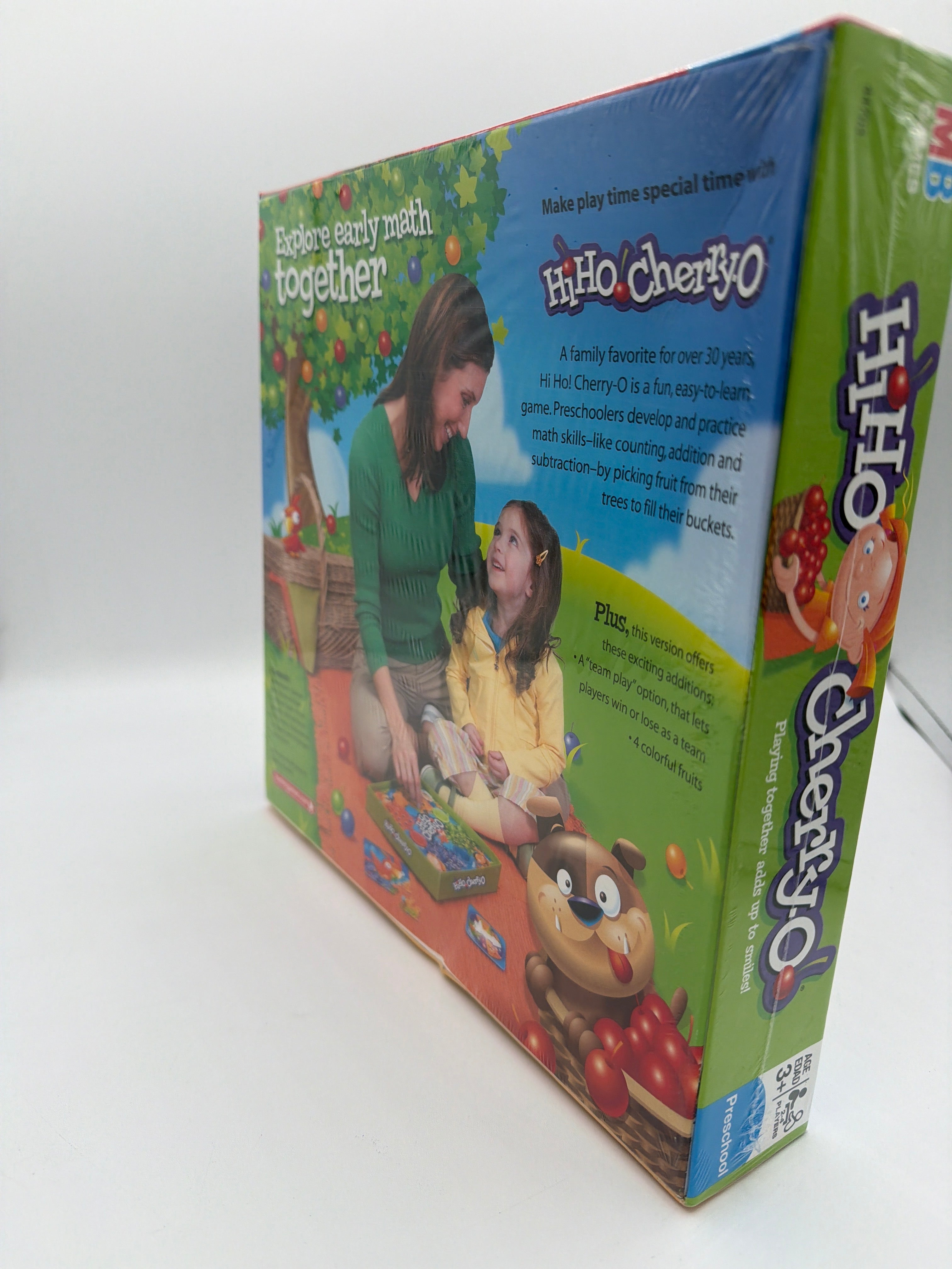 Hasbro Gaming Hi Ho Cherry-O Board Game for 2 to 4 Players Kids Ages 3 and Up