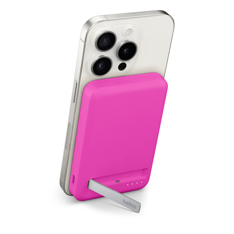 Belkin BoostCharge Pro Magnetic Power Bank 5K – Pink