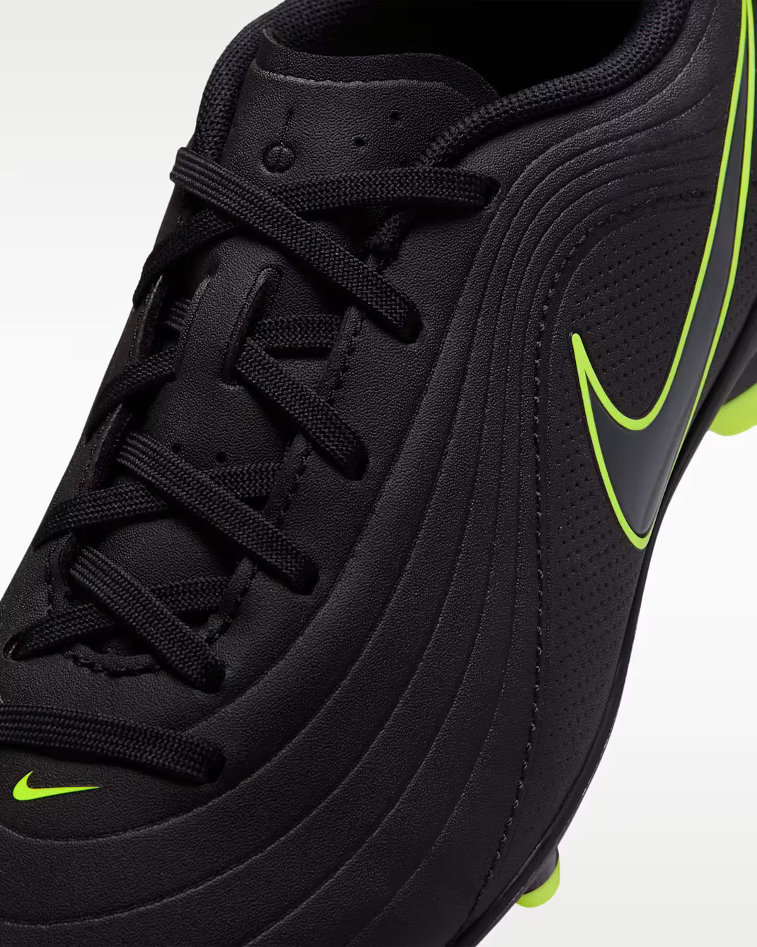 *Nike Jr. Tiempo Maestro Club, Black/Volt/Black, Kids' 5Y