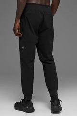 Alo Yoga Co-Op Pant (Regular) Black Size: M