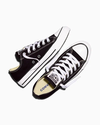 CONVERSE Chuck Taylor All Star Canvas in Black - Unisex Sizing M10/W12