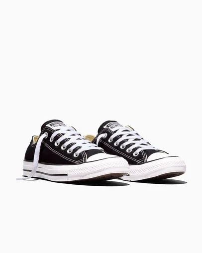 CONVERSE Chuck Taylor All Star Canvas in Black - Unisex Sizing M10/W12