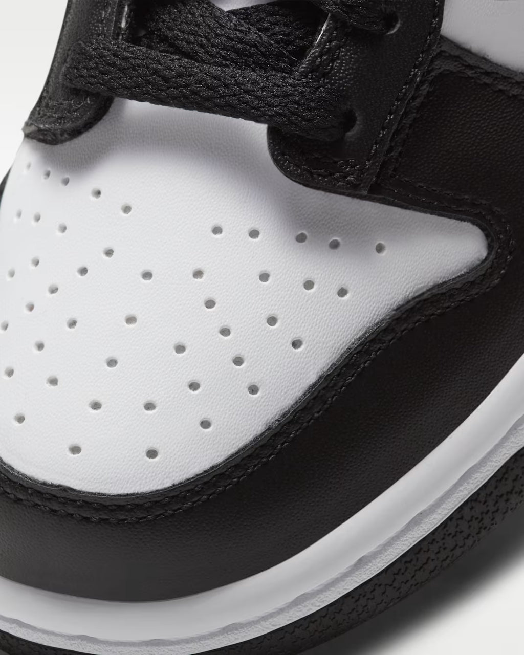 NIKE Little Kids Dunk Low - White/Black/White - 2Y