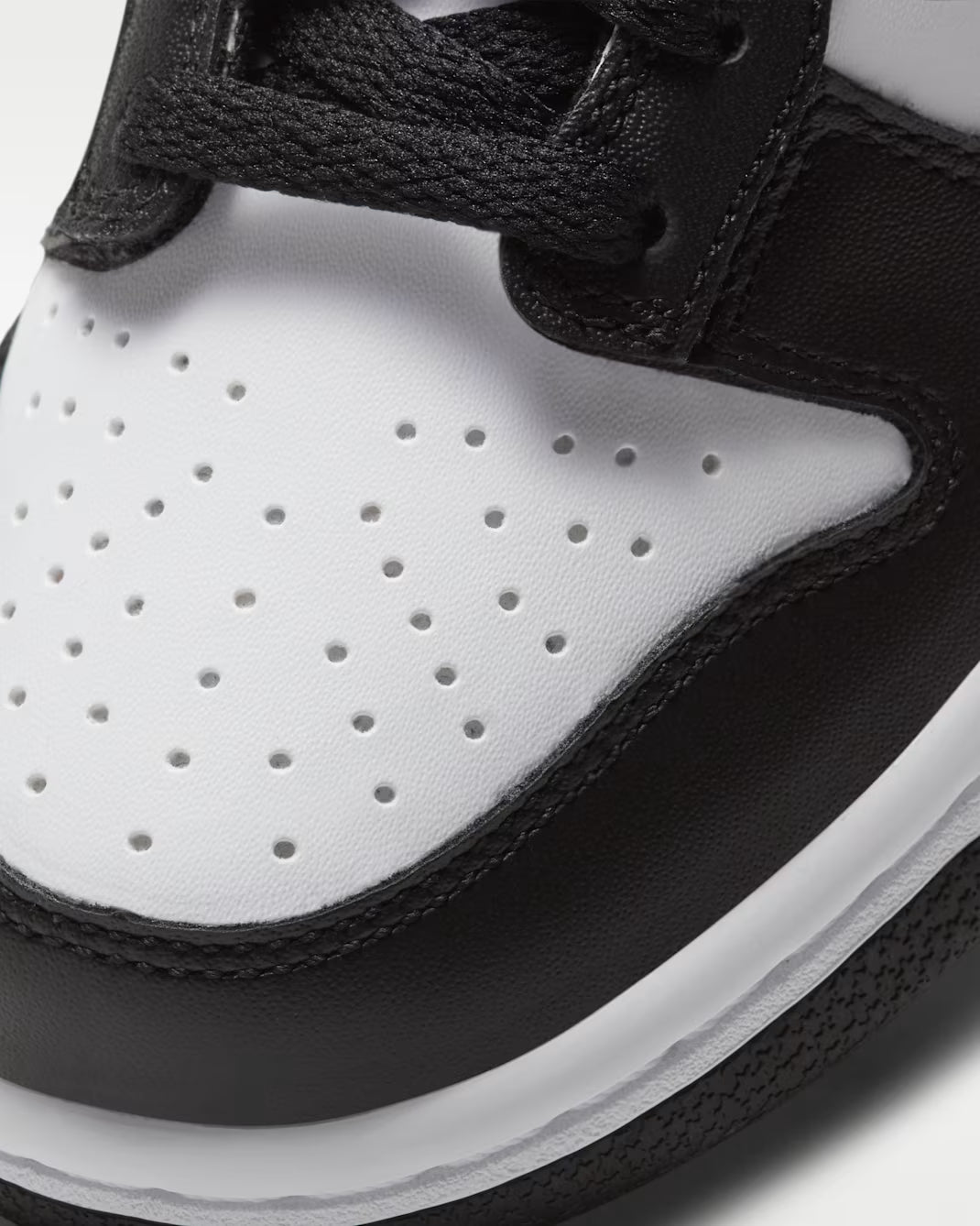 NIKE Little Kids Dunk Low - White/Black/White - 2Y