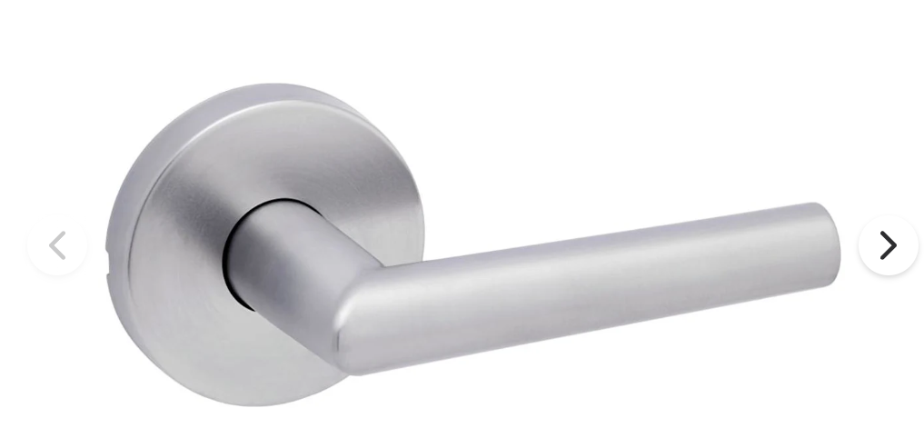 Kwikset Milan Privacy Door Lever Set with Round Rose - Satin Chrome