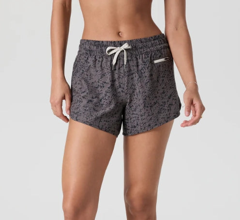 Vuori Clementine 4" Short 2.0 Chia Stucco