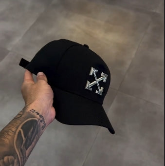 OFF WHITE Metallic Arrows Curved Brim Twill Cap (Black)