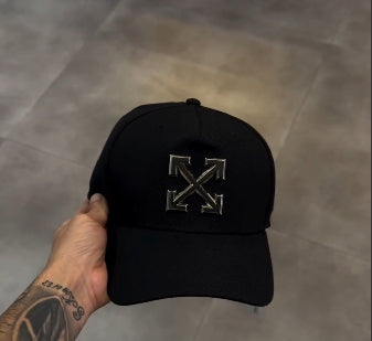 OFF WHITE Metallic Arrows Curved Brim Twill Cap (Black)
