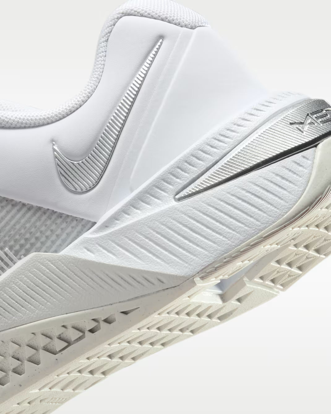 Nike Metcon 10 Women's Training Shoes, White/Metallic Silver - Size 6.5