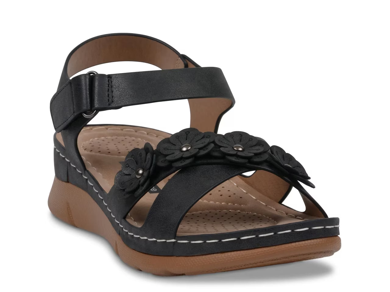 Good Choice Faye Wedge Sandal Size: 8.5