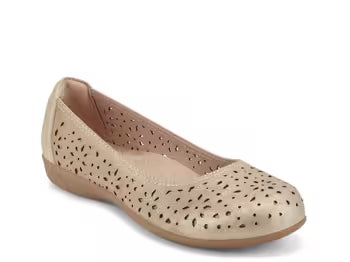 Earth Bentley Leather Adjustable Perforated Flats Champagne 7M