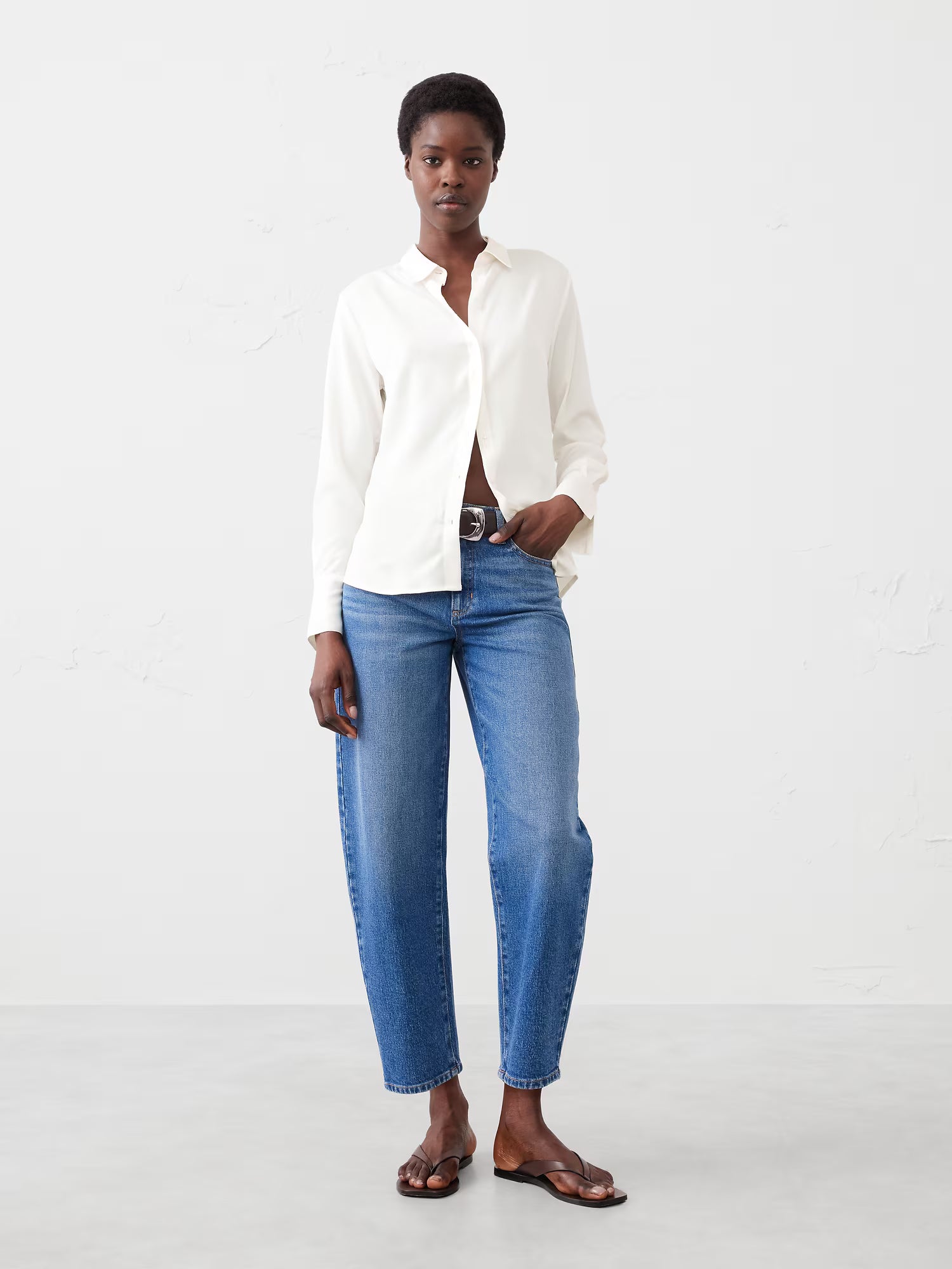 Banana Republic Silky Classic Shirt - Snow Day - Size: Large
