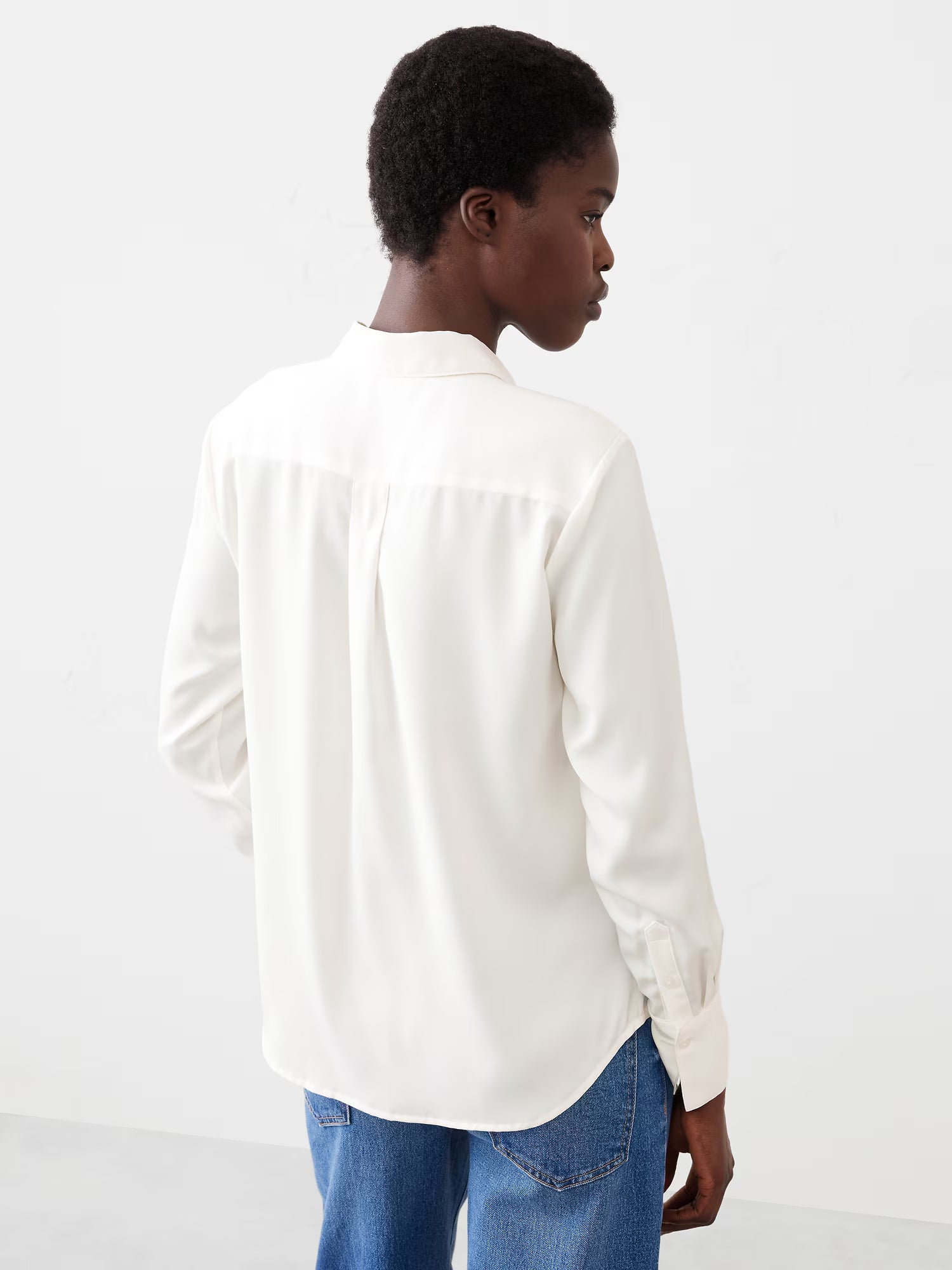 Banana Republic Silky Classic Shirt - Snow Day - Size: Large