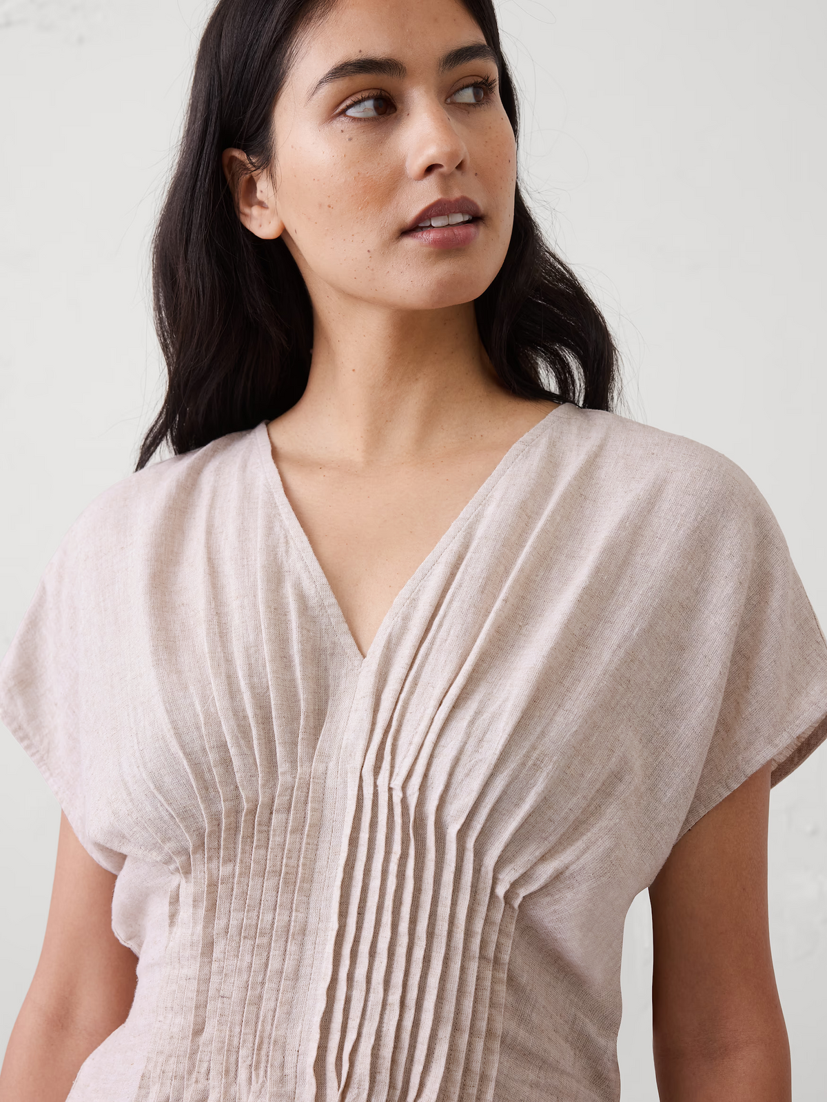 BANANA REPUBLIC Women's Linen-Blend Pintuck-Waist Top in Flax - SM