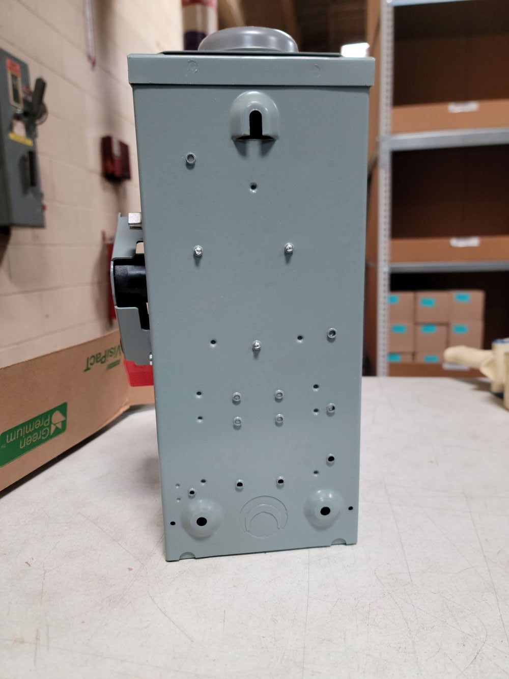 SCHNEIDER ELECTRIC | Square D | VisiPacT Series | VHU361RB | No Fuse Provisions