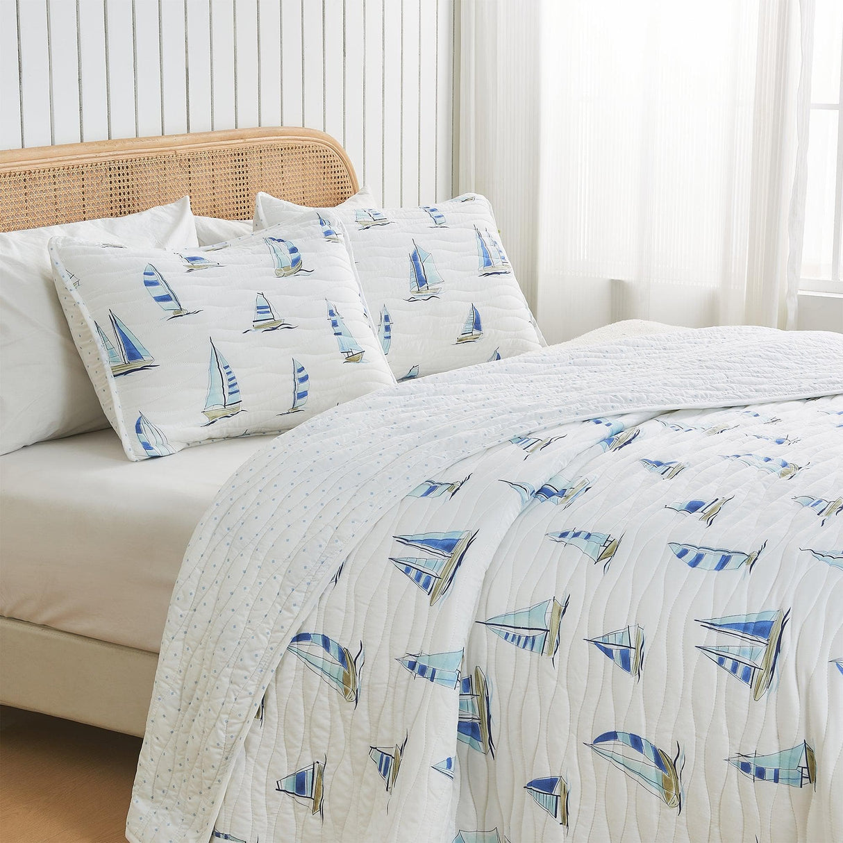 Coastal Blue Sailboat Quilt Set - Marzano Collection (King Size)
