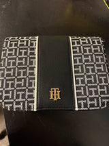 Tommy Hilfiger Women's Chloe Ii Flap Crossbody Black and White  (NWT)