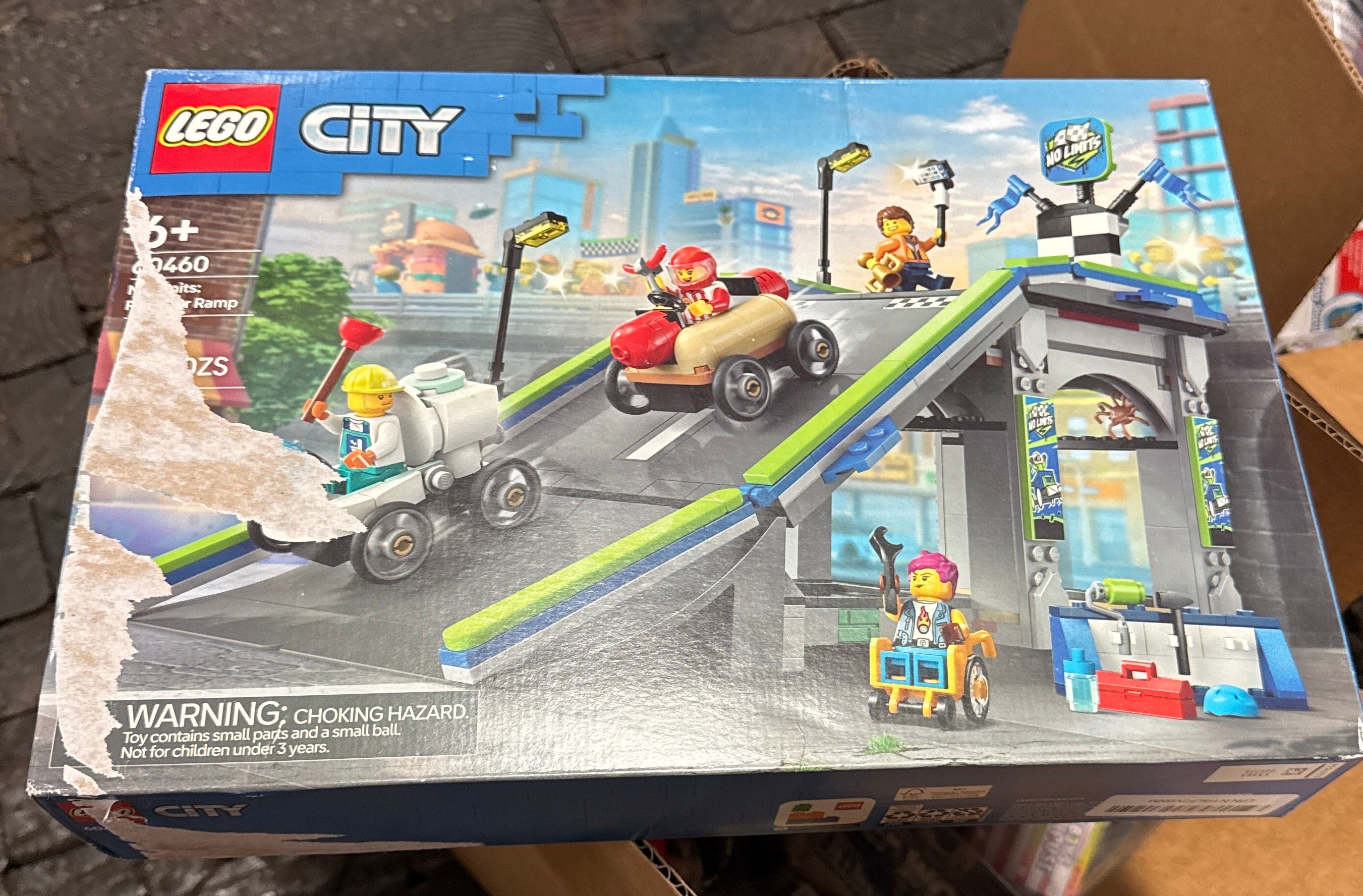 LEGO 60460 City No Limits Race Car Ramp Track