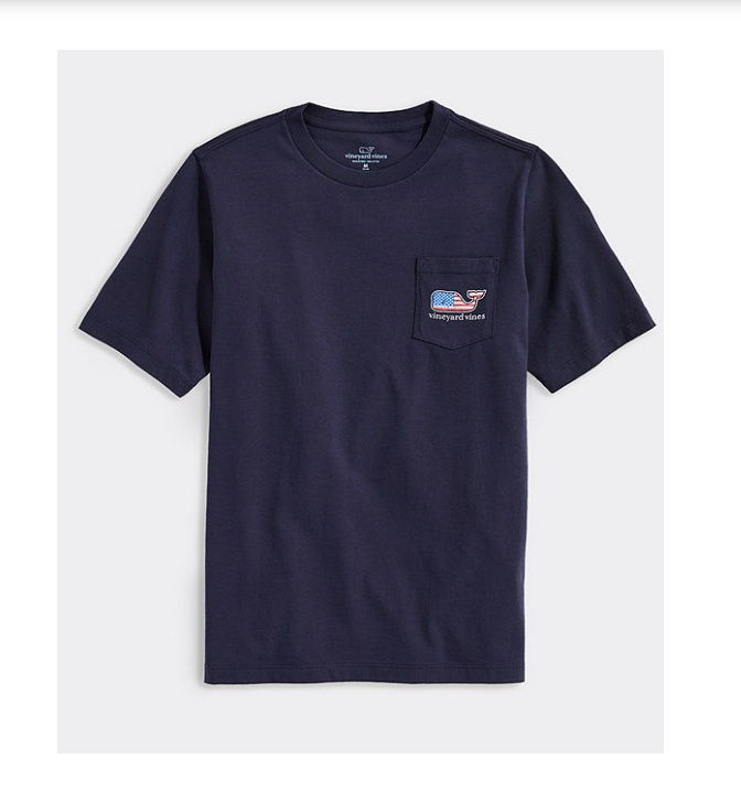 VINEYARD VINES | SS Flag Whale Pocket Tee in Navy | Medium