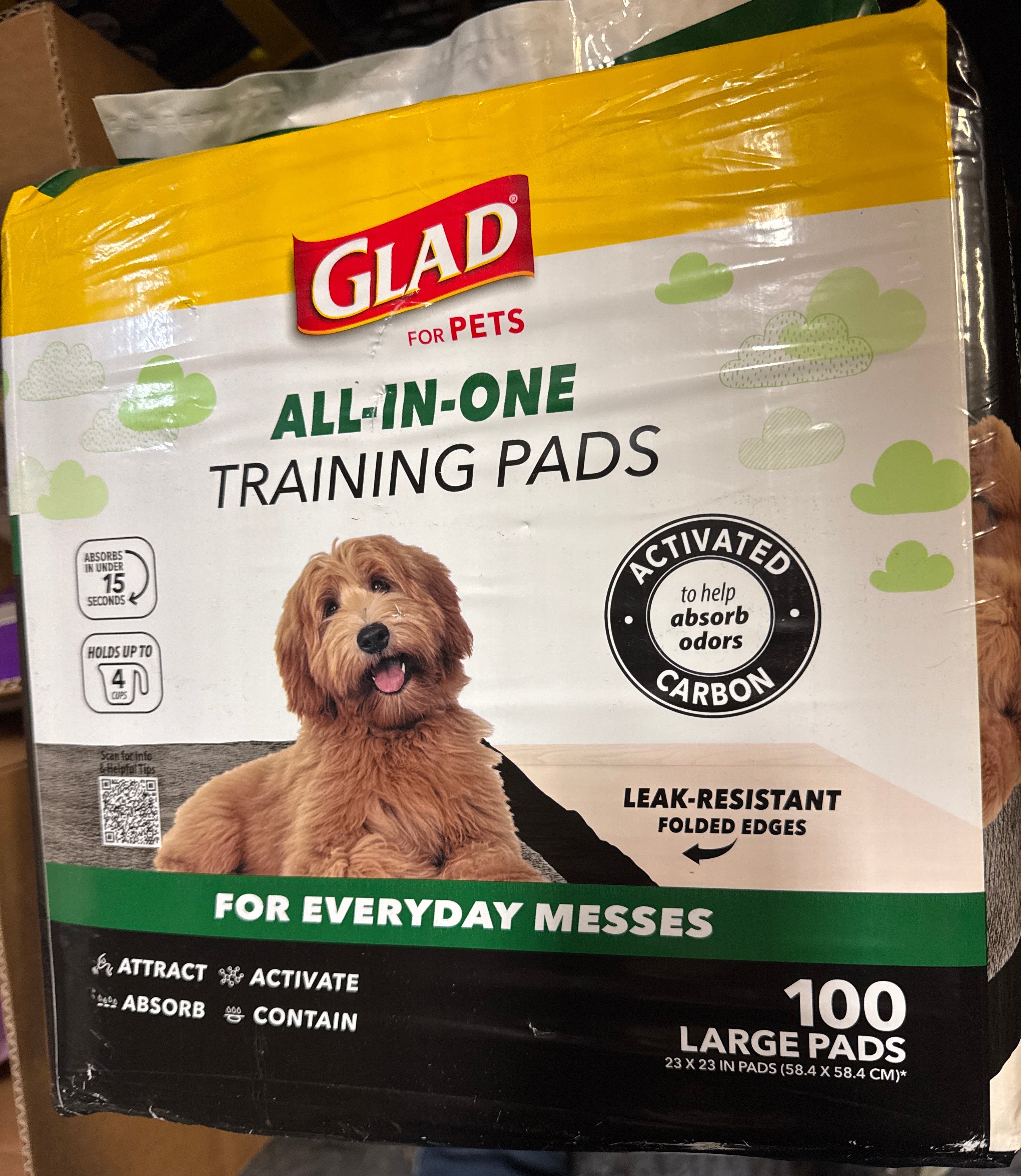 Glad for Pets Black Charcoal Puppy Pads, 23"x23" Disposable Training Pads That Absorb Urine & Neutralize Odor with Activated Carbon - 100 Count