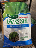 Scotts Turf Builder Grass Seed Sun & Shade Mix with Fertilizer and Soil Improver, Thrives in Many Conditions, 5.6 lbs.