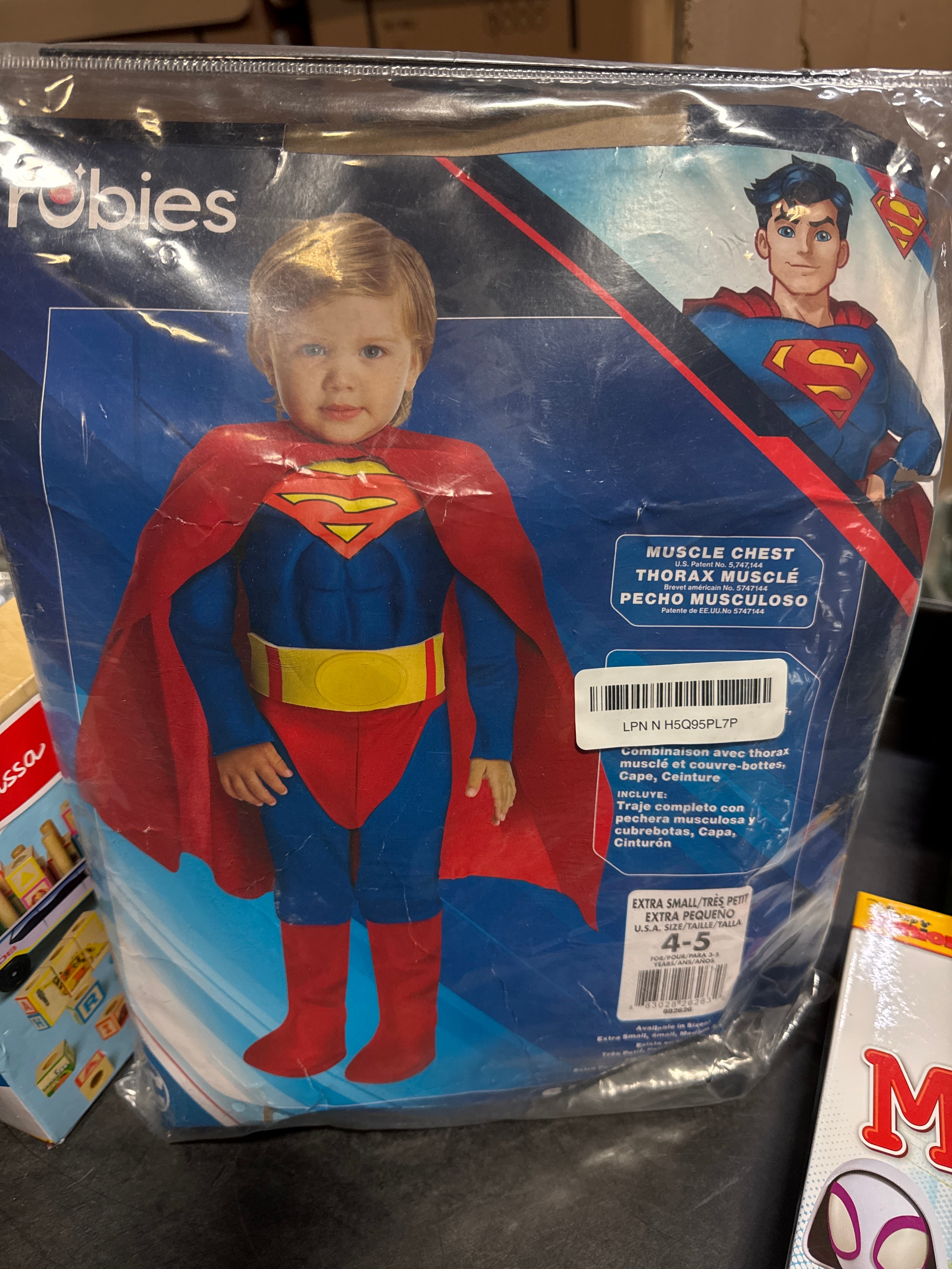 Rubie’s Costumes 4T Deluxe Muscle Chest Superman Toddler Costume