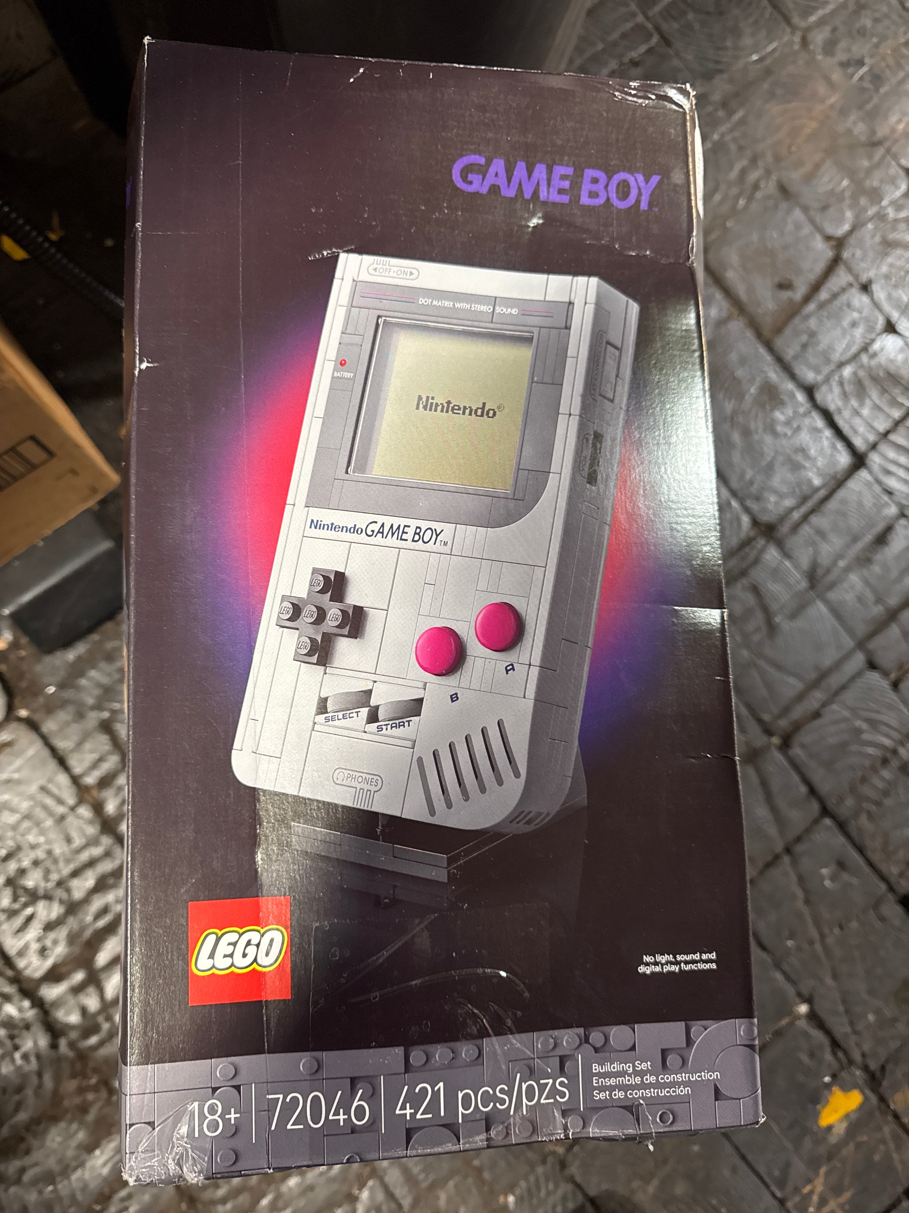 LEGO Super Mario Game Boy - Retro Building Sets for Adults, Ages 18+ - Gifts for Valentines Day for Him - Collectible Model with Game Paks and Display Stand - 72046