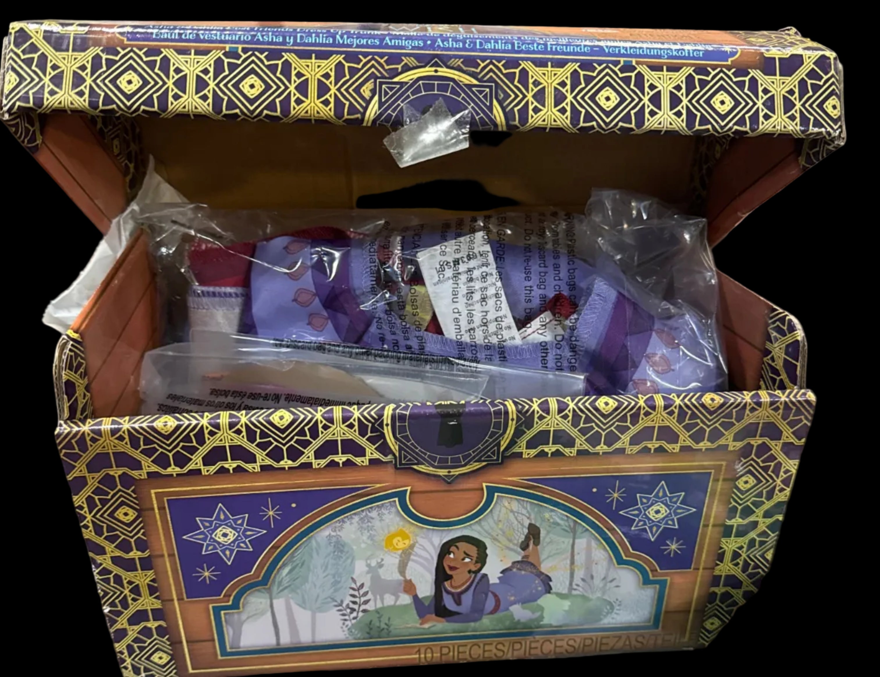 Disney's Wish Asha & Dahlia Dress Up Trunk, Best Friends Role Play Set, Fits Sizes 4-6X [Amazon Exclusive]