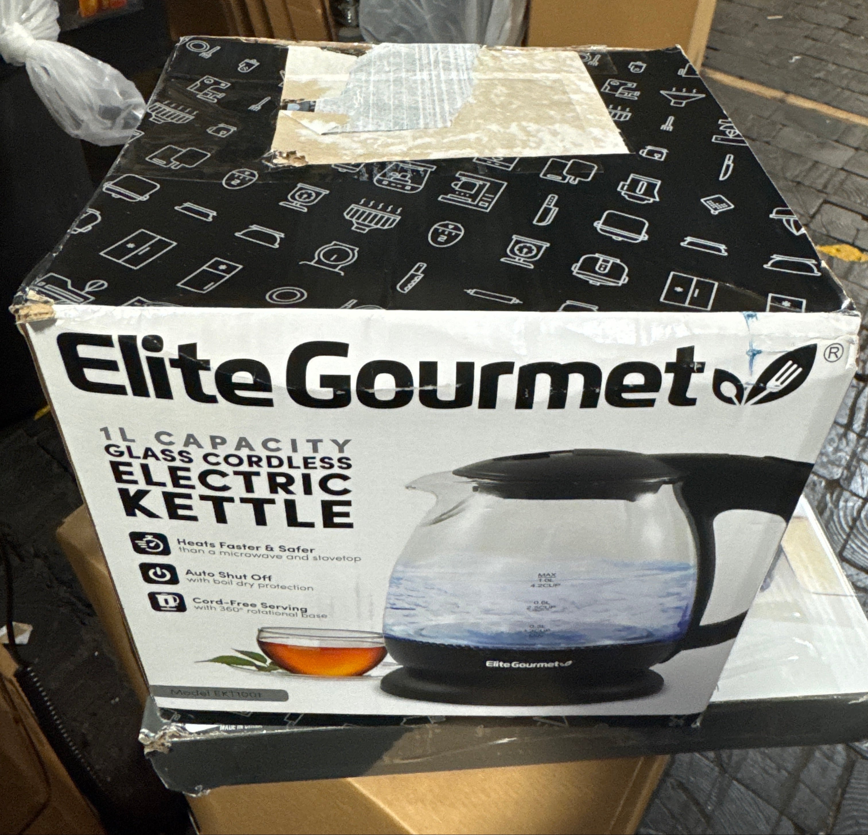 Elite Gourmet EKT1001 Electric 1.0L BPA-Free 1100W Glass Kettle Cordless 360° Base, Stylish Blue LED Interior, Handy Auto Shut-Off Function – Quickly Boil Water For Tea & More, Black