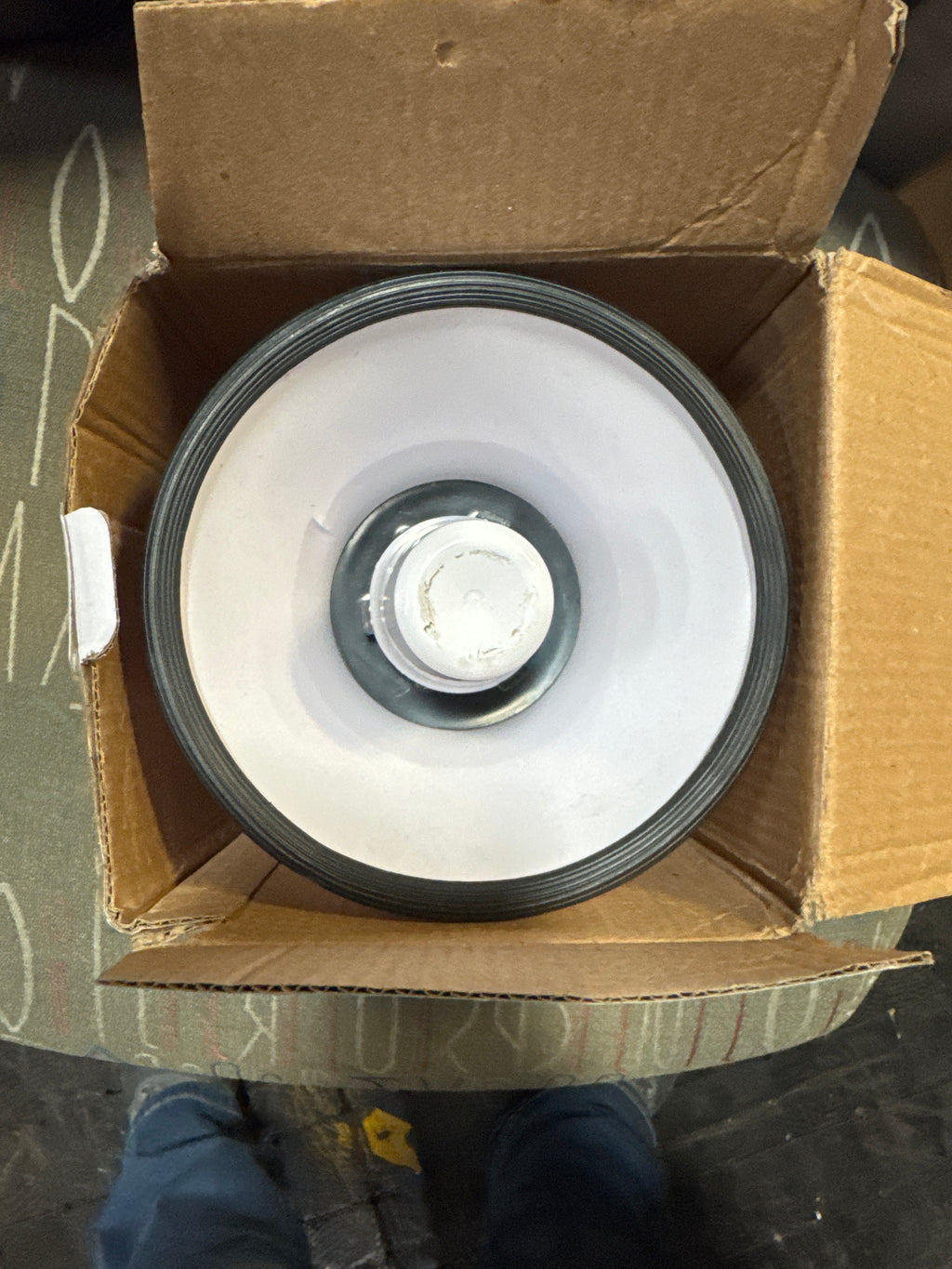 Pyle 20 Watt Megaphone Speaker with Siren, Voice Amplifier, and Adjustable Volume Control - Portable Battery Operated PA Bullhorn for Indoor Outdoor Use