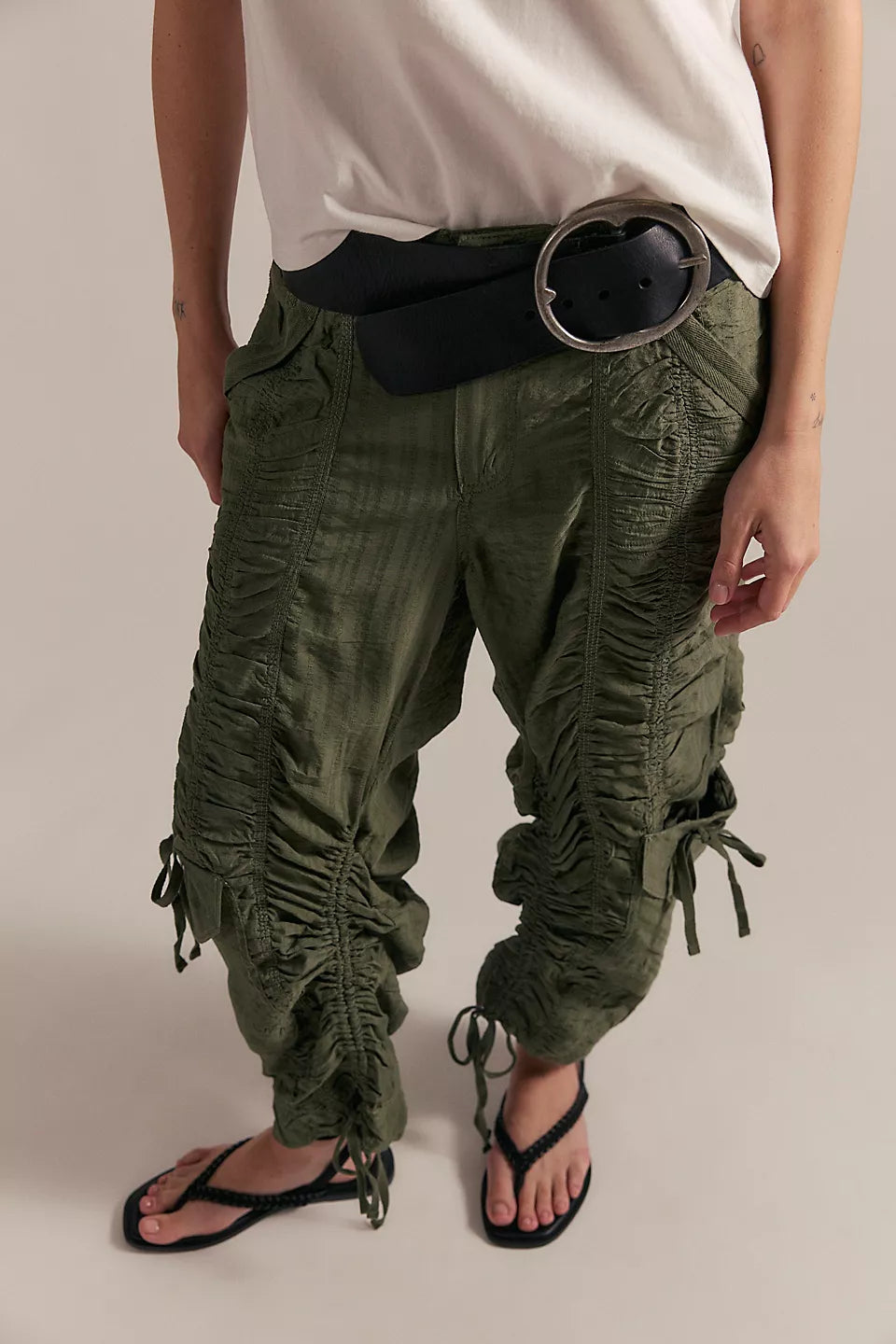 Free People Scorpio Shirred Mid-Rise Cargo Pants Size: L