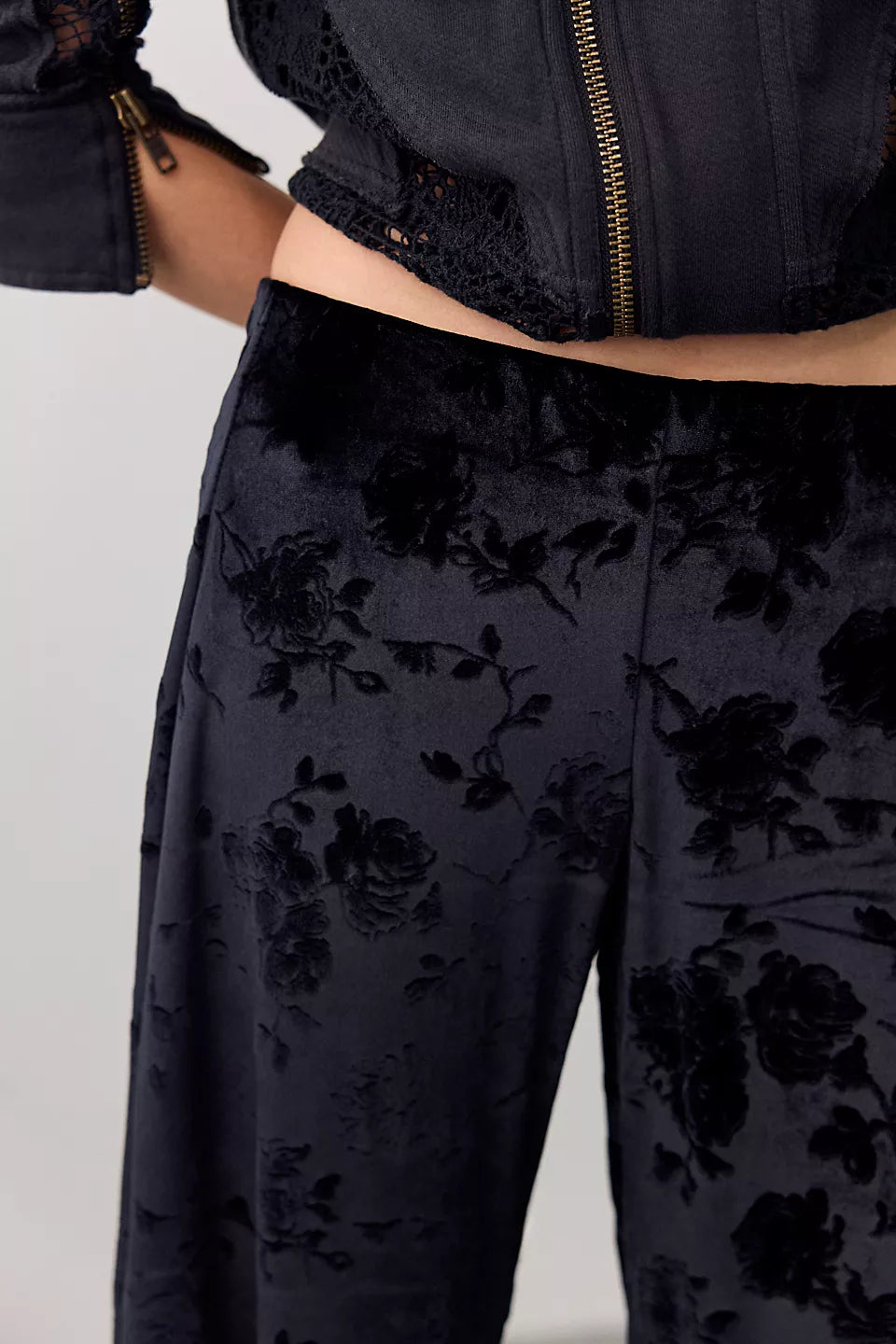 Free People Radiance Velvet Pull-On Pants Black Size M