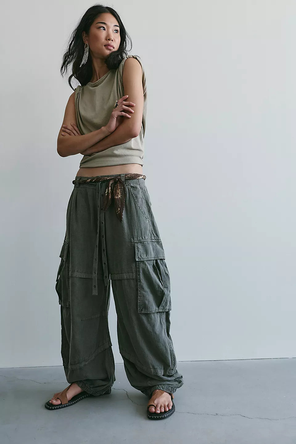 We The Free Reef Curved Linen Cargo Pants-WOMEN'S XL
